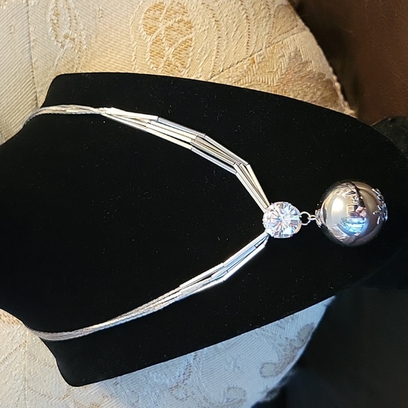 Silver Necklace with Zirconia and Silver Ball Costume Jewelry - Picture 2 of 7